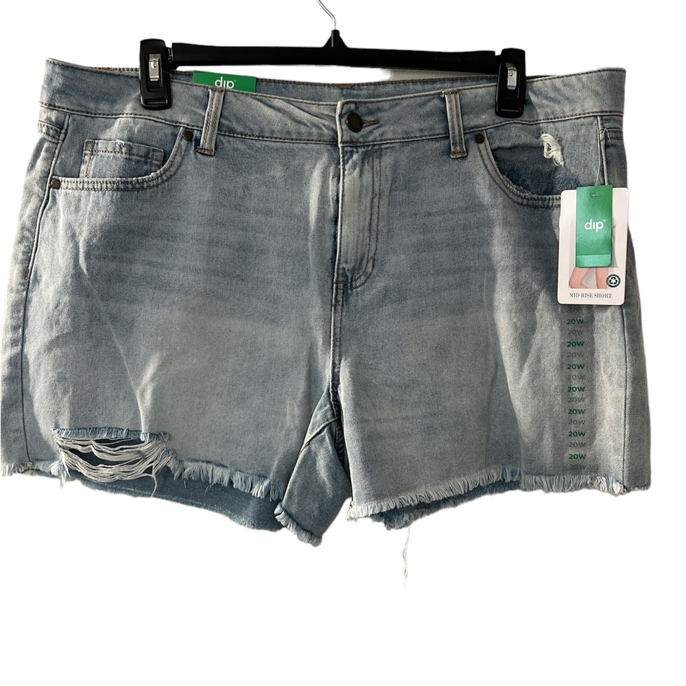 NWT dip mid rise jean shorts 20W